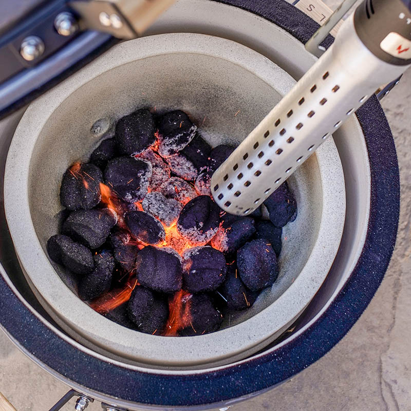 So zünden Sie einen Kamado-Grill an